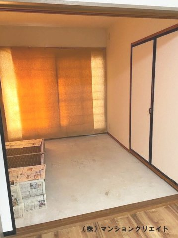 信開ベルシー城東の和室|畳・クロス新設の和室４.５帖。畳はまだ敷いてませんが・・(笑)