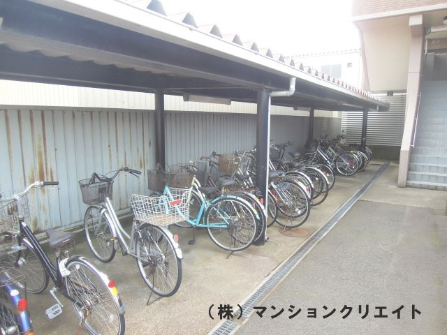 信開ベルシー城東の駐輪場|無料駐輪場