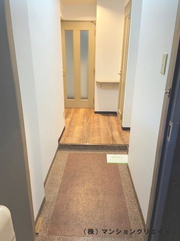 信開ベルシー城東の玄関|リフォーム済