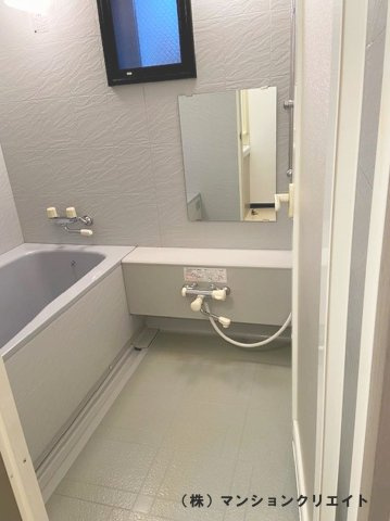 信開ベルシー城東の浴室|クリーニング済