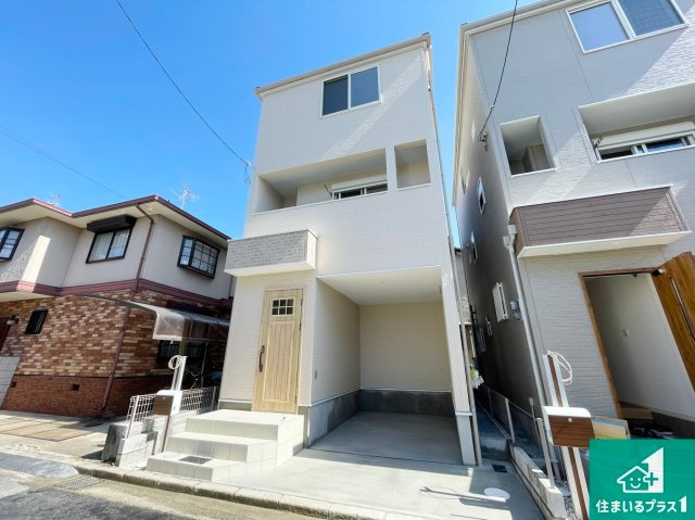 高槻市西町　第5期　新築一戸建ての外観|安心の10年保証！外観を美しく保ち、雨水で汚れを落とします！気になることがありましたら、お気軽にお問い合わせください！