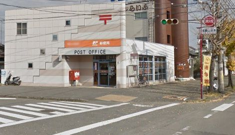 フォースアベニューの周辺