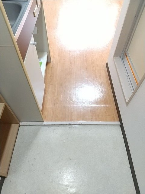 フォースアベニューの玄関