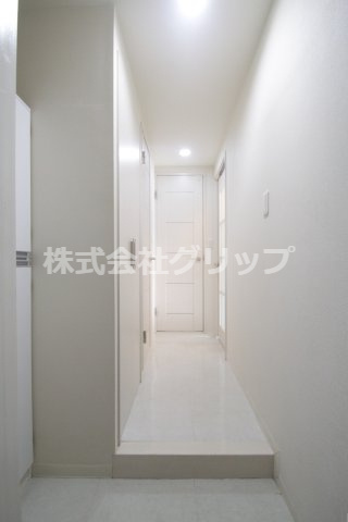 横浜平沼ダイカンプラザⅢの玄関