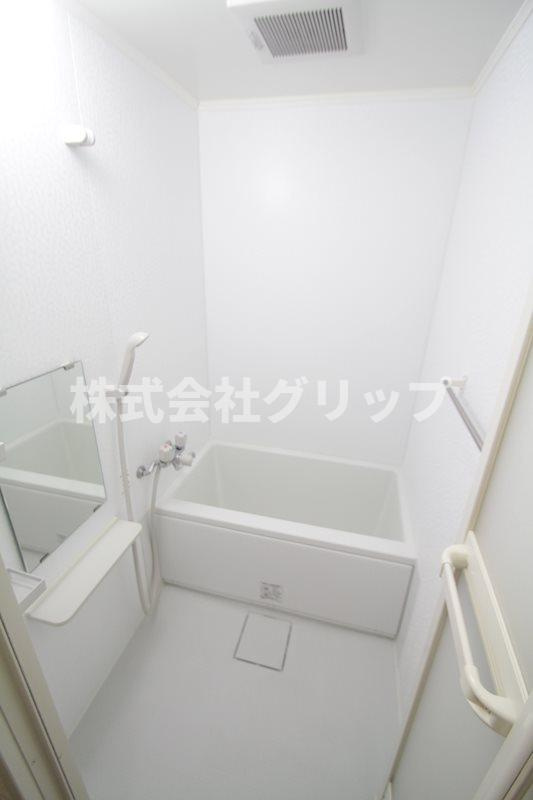 横浜平沼ダイカンプラザⅢの浴室