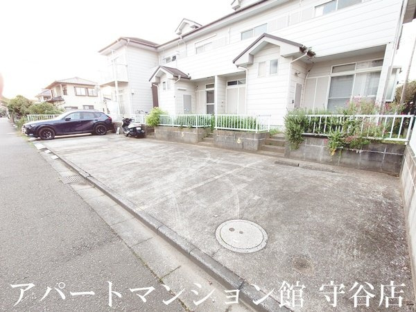 コーポモリヤの駐車場