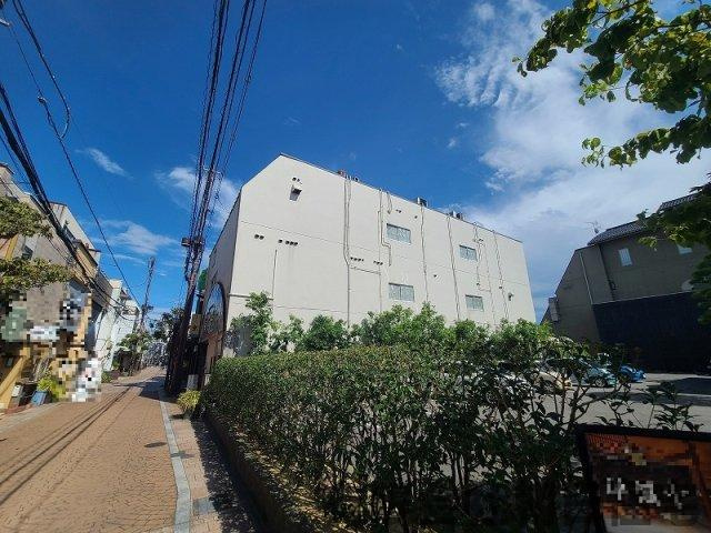 【外観】 | 末次本町テナントビル | 外はこのようになっています