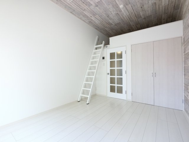 【居間・リビング】 | ※同タイプの写真　仕様が異なる可能性がございます