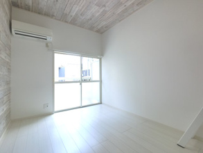 【寝室】 | ※同タイプの写真　仕様が異なる可能性がございます