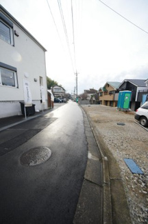 【前面道路含む現地写真】