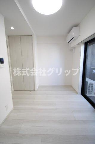 Le'a横濱西口参番館の居間・リビング