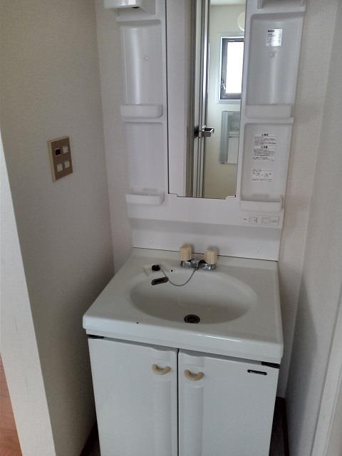 幸明テラスの独立洗面台