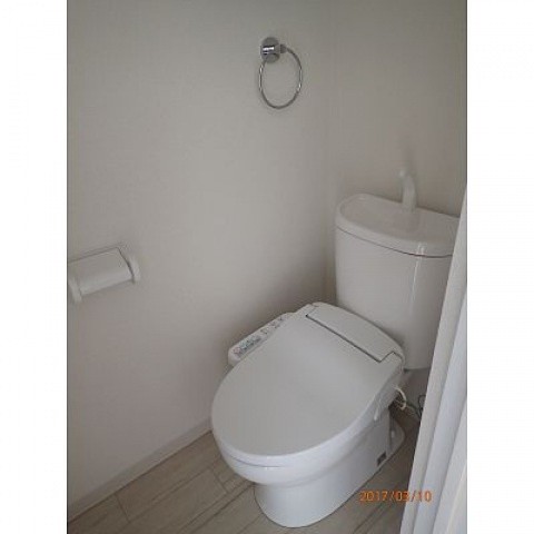 本浦コーポラスⅠのトイレ|落ち着いたトイレです