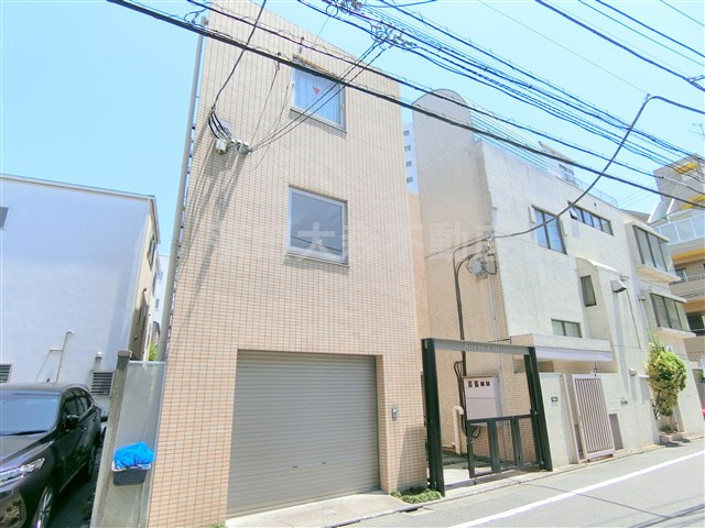 スプリングヒルズの外観