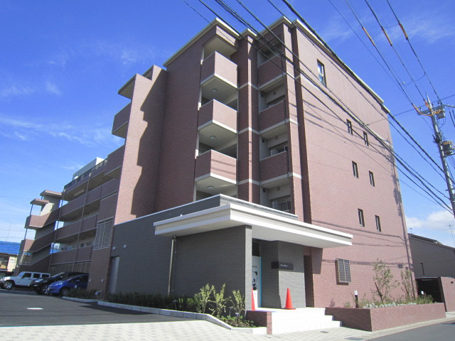 ルシアン西山天王山の外観