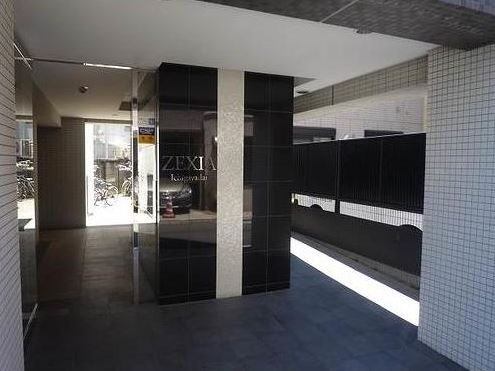 ゼクシア市谷台のエントランス|ゼクシア市谷台