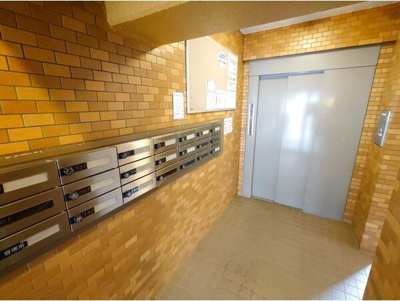 【エントランス】 | リヴァーサイド植田