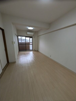 【居間・リビング】 | リヴァーサイド植田