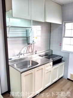 【キッチン】 | パナハイツクラタ　B棟 | 吊戸棚付き