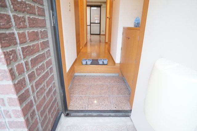 プチメゾンＫＭの玄関
