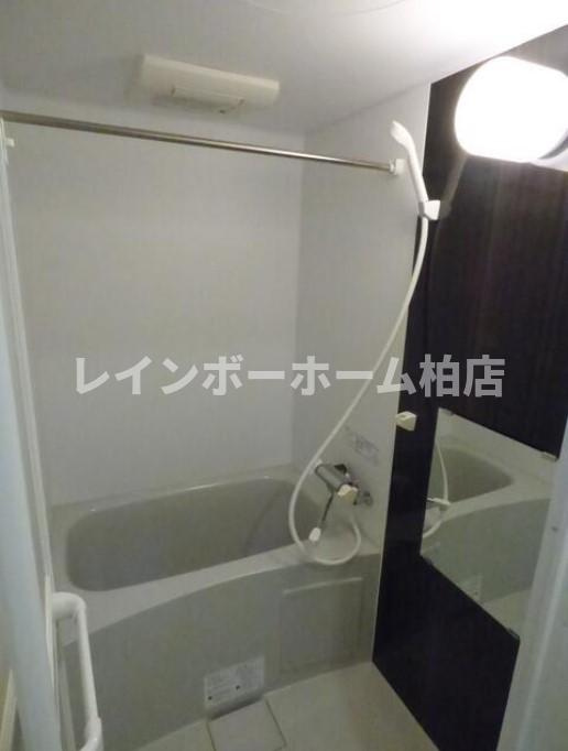 特典：仲介手数料が無料です!!の浴室|きれいなお風呂です