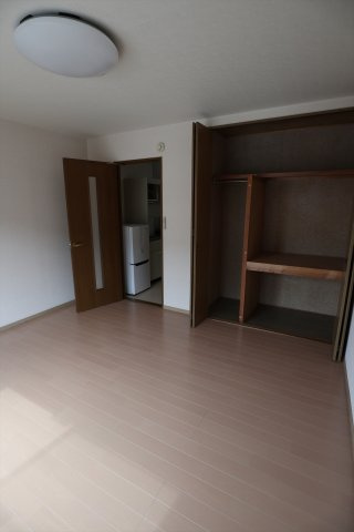 山城コーポＢ号棟の洋室