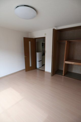 山城コーポＢ号棟の洋室