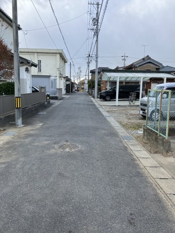 西尾市中畑町の前面道路含む現地写真