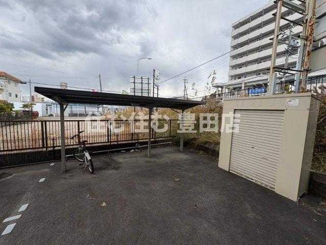 ザ小坂の駐車場