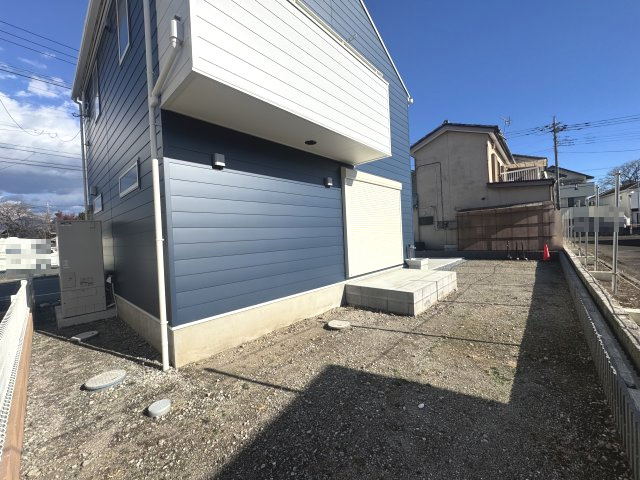 前橋市平和町　中古住宅の庭|南側には日当たり良好なお庭スペースがあります。外水道も完備！