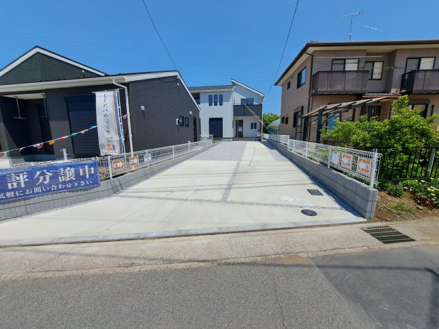 新築　太田市由良町第12　Liveie Garden.S　１号棟の駐車場|現地写真　駐車スペースは縦列駐車で2台分可能です！
