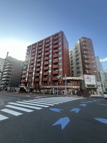 鶯谷タウンプラザの外観