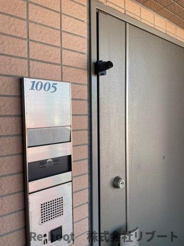 コンフォリア行徳の玄関