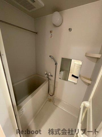 コンフォリア行徳の浴室