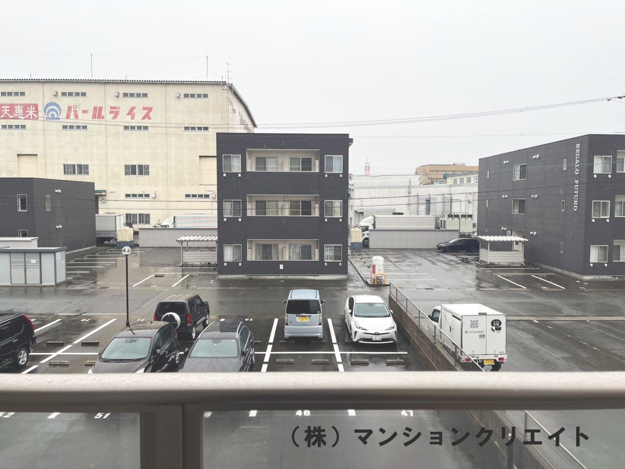 ビブレ高木の展望|目の前の建物までの距離があるので、プライベートは守られます。