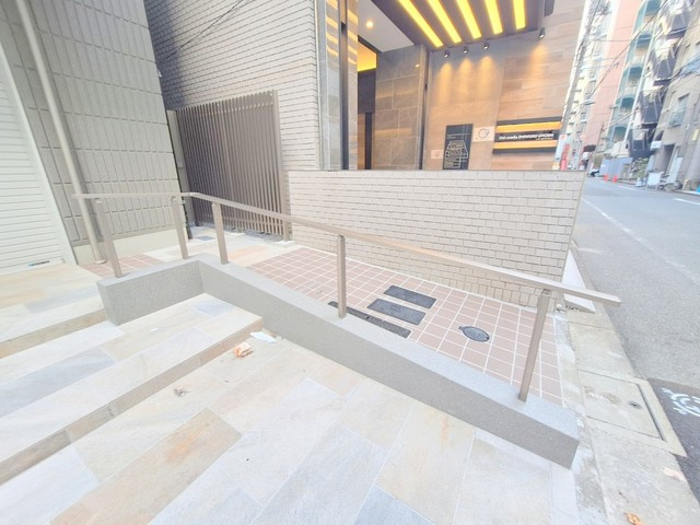 ソラリス新宿御苑のロビー
