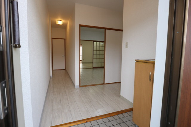 YAMASAKIビルの玄関