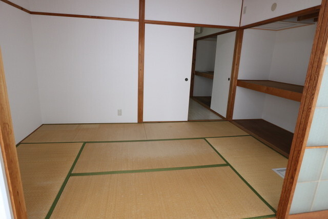 YAMASAKIビルの和室