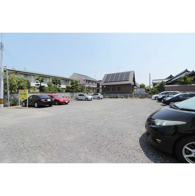 岐阜市西荘２丁目の駐車場の駐車場