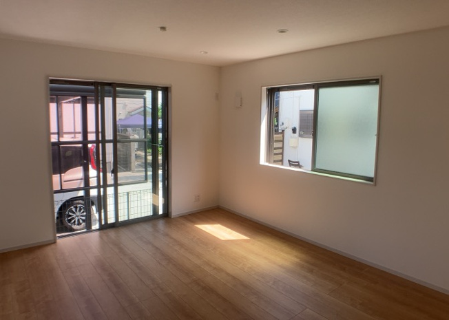 【居間・リビング】 | リビングの間取りの種類は大きくわけてリビングとダイニングが別になっているタイプ、リビングダイニング一体型です。どちらも一長一短ですので、家を選ぶ時はその両面をチェックして決めるようにしましょう。