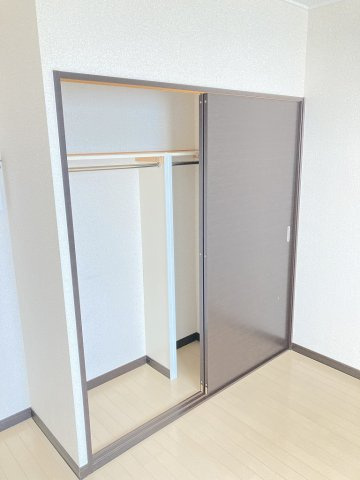 レオネクストＷＥＳＴ　ＳＩＤＥの内装