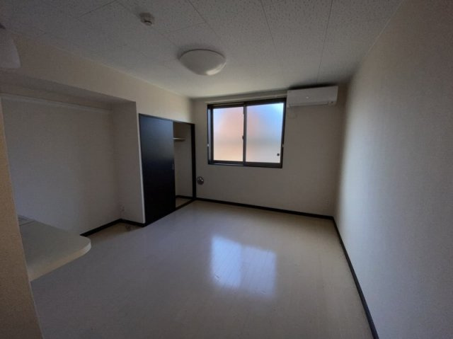 レオネクストＴ１の居間・リビング