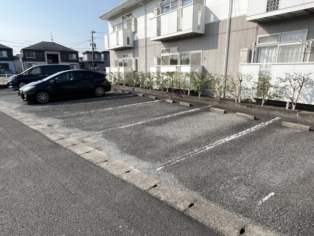 ドリームハイツ高田の駐車場