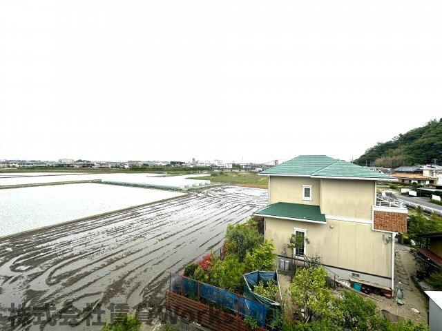小松島市田野町字赤石南の賃貸マンションの展望