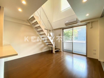 【居間・リビング】 | グリーンアベニューⅥ | おしゃれな居間です