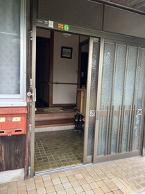 中古戸建の玄関