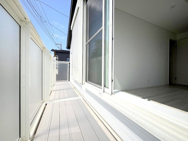 羽村市川崎3丁目　全2棟のバルコニー