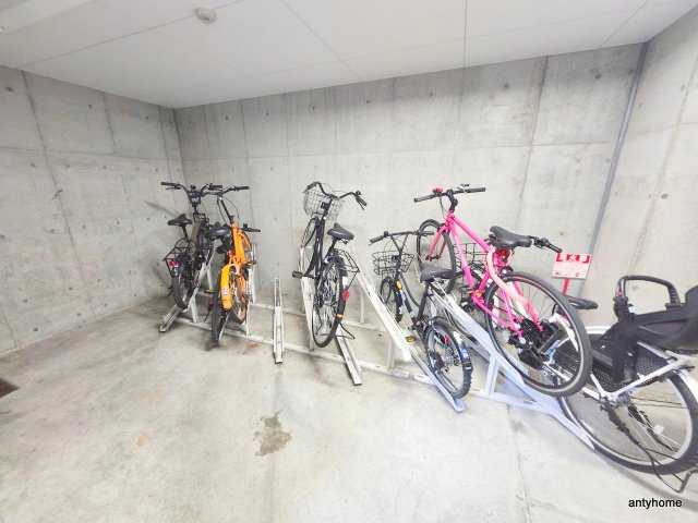 南堀江プライマリーワン　仲介手数料無料の駐車場