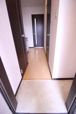 【玄関】 | ﾌｼﾞﾊﾟﾚｽ ﾊﾟﾙﾄﾈｰﾙさとのⅠ番館