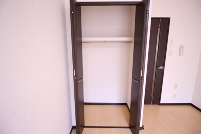 【収納】 | ﾌｼﾞﾊﾟﾚｽ ﾊﾟﾙﾄﾈｰﾙさとのⅠ番館